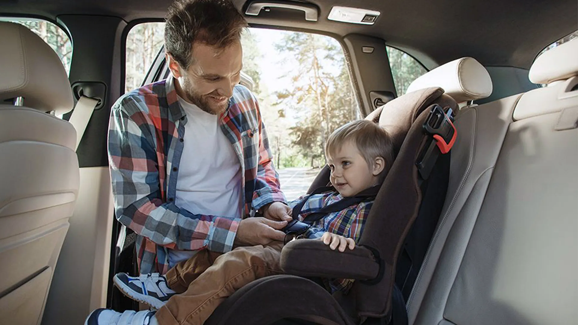 Παιδί στο Αυτοκίνητο: Δέκα σημεία για ασφαλείς διαδρομές με την οικογένειά σας